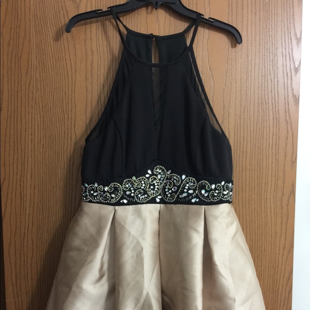 Size 13 short gold and black, cocktail dress